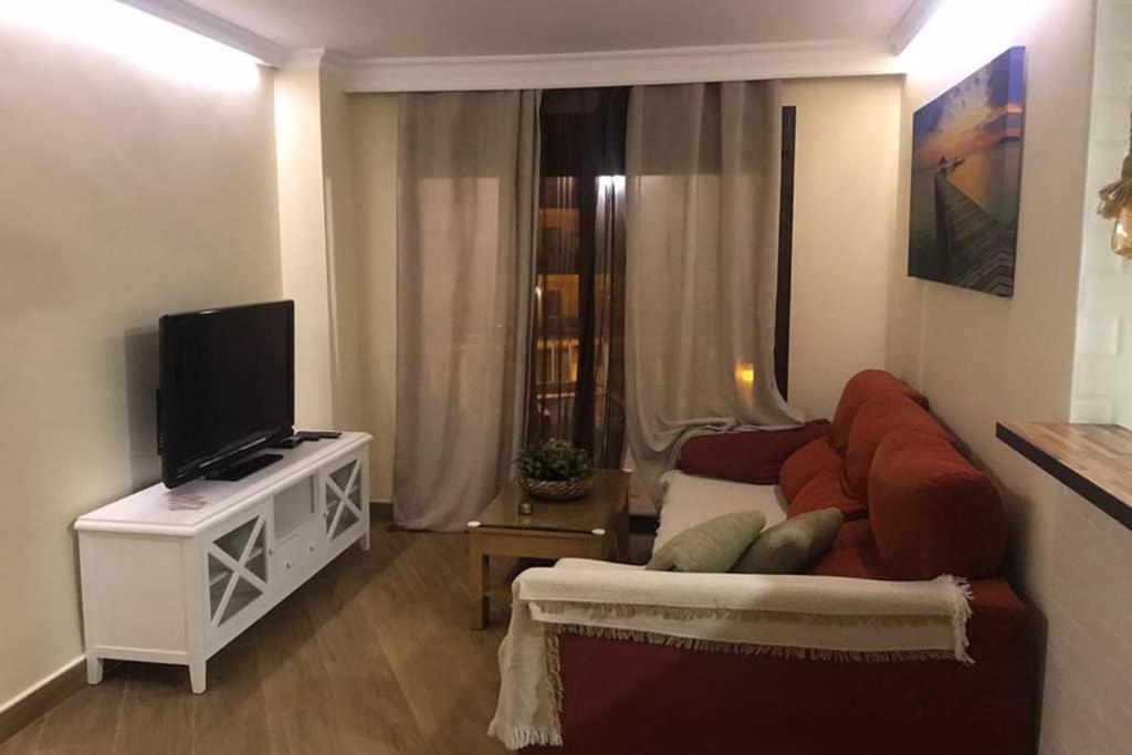 Coqueto Apartamento En Puerto Marina Con Piscina เบนัลมาเดนา ภายนอก รูปภาพ