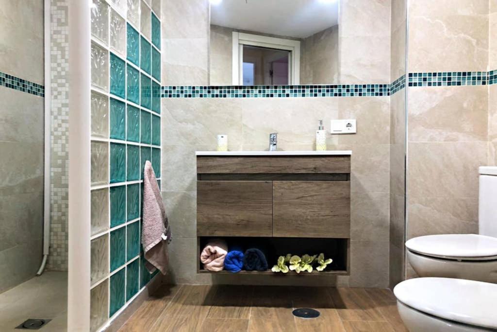 Coqueto Apartamento En Puerto Marina Con Piscina เบนัลมาเดนา ภายนอก รูปภาพ