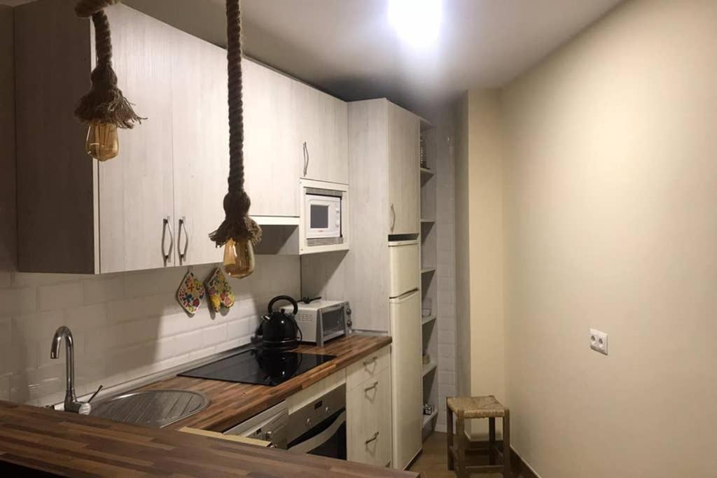 Coqueto Apartamento En Puerto Marina Con Piscina เบนัลมาเดนา ภายนอก รูปภาพ