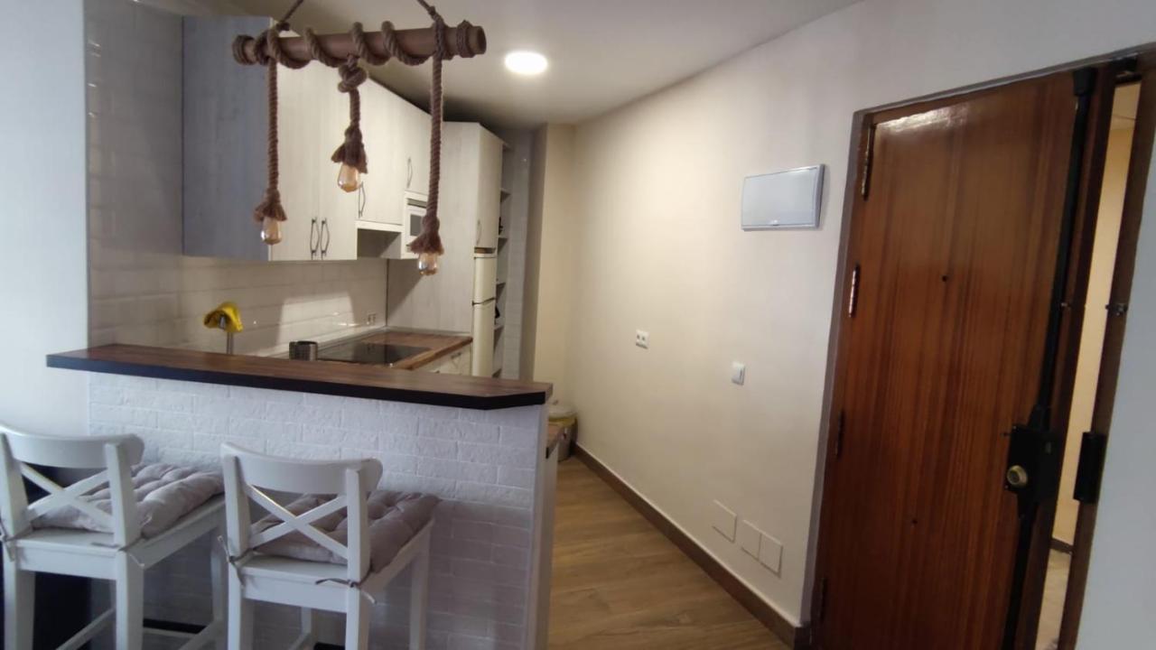Coqueto Apartamento En Puerto Marina Con Piscina เบนัลมาเดนา ภายนอก รูปภาพ