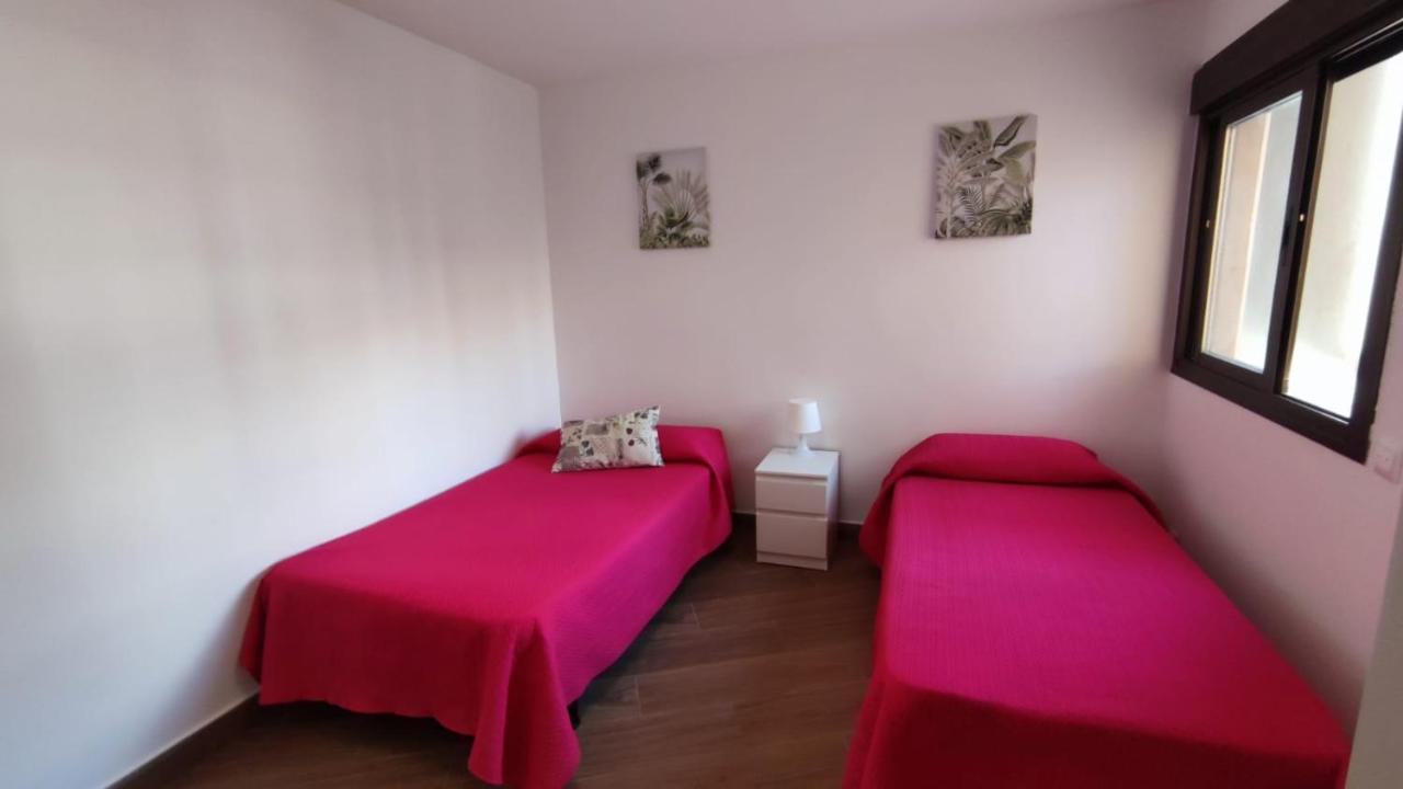 Coqueto Apartamento En Puerto Marina Con Piscina เบนัลมาเดนา ภายนอก รูปภาพ